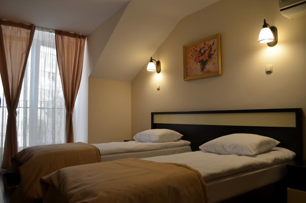 Hotel Vila Gardenia Oradea Exteriér fotografie